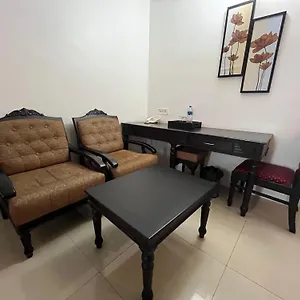 https://hotel-gee-bee-palace.kerala-hotels.net